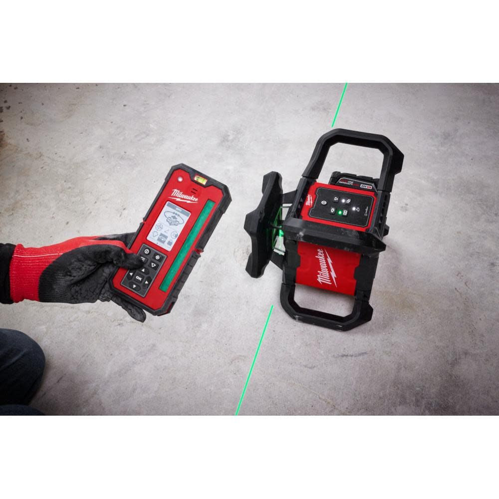 Milwaukee 3702-21 M18 Green Interior Rotary Laser Level Kit w/ Remote/Receiver & Wall Mount Bracket - 15