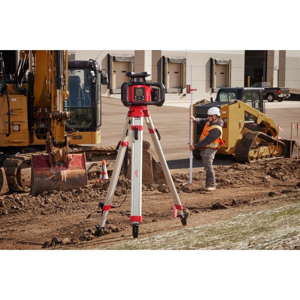 Milwaukee 3704-21 M18 Red Exterior Dual Slope Rotary Laser Level Kit w/ Receiver & Remote - 12