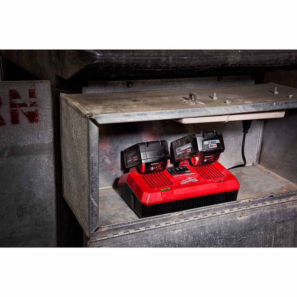 Milwaukee 48-59-1802 M18 Dual Bay Simultaneous Rapid Charger - 10