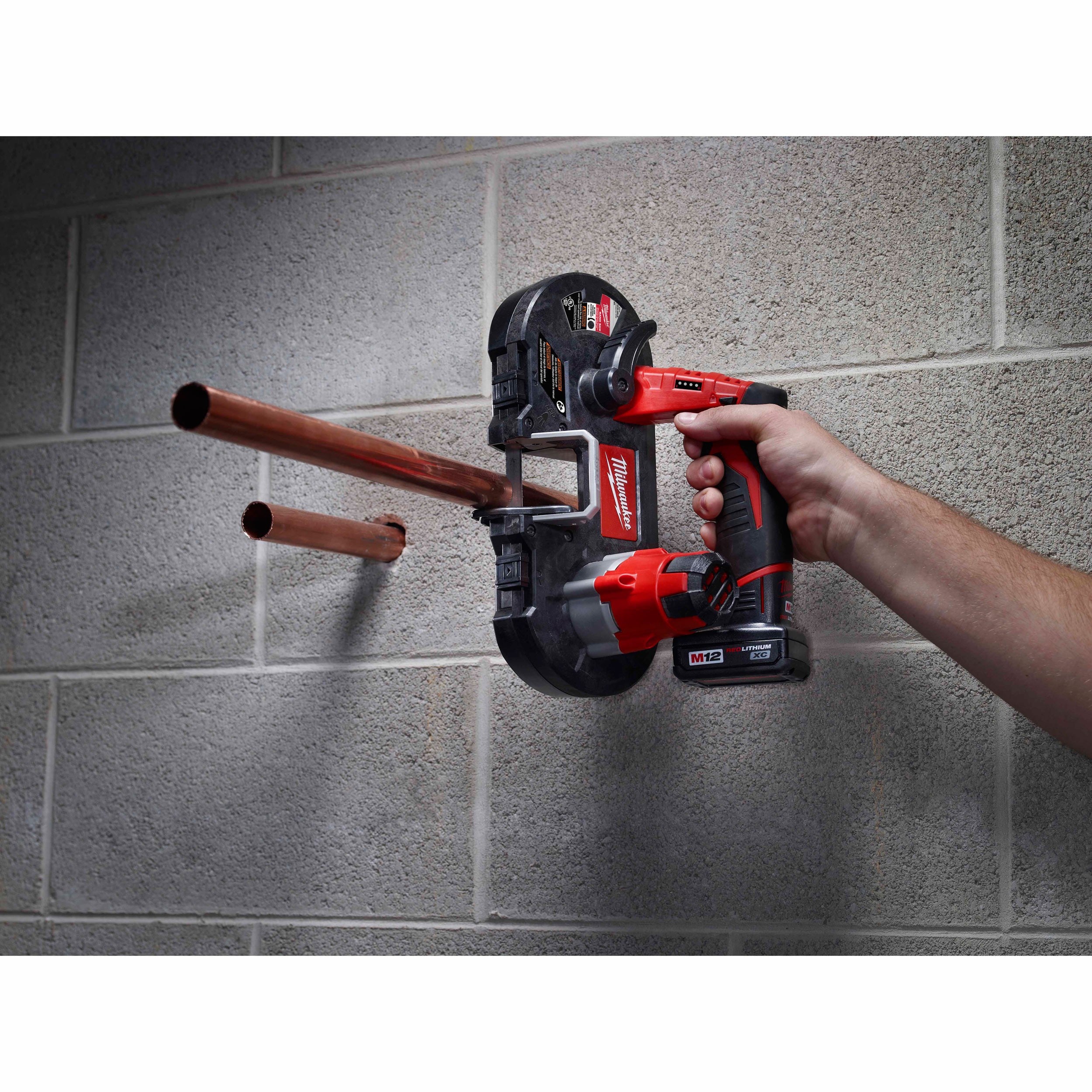 Milwaukee m12 discount band saw fuel