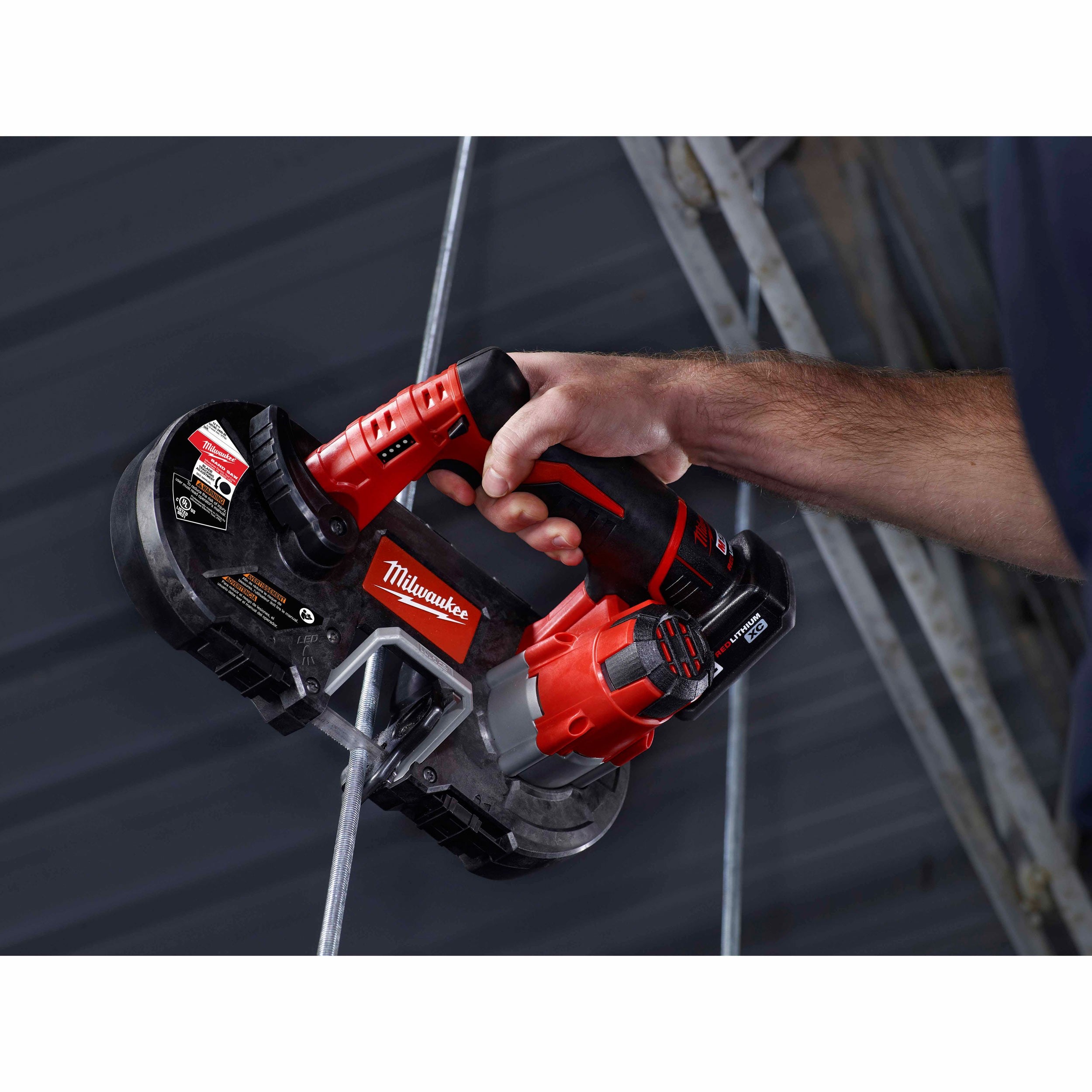 Milwaukee 2429-21XC M12™ Sub-Compact Band Saw Kit